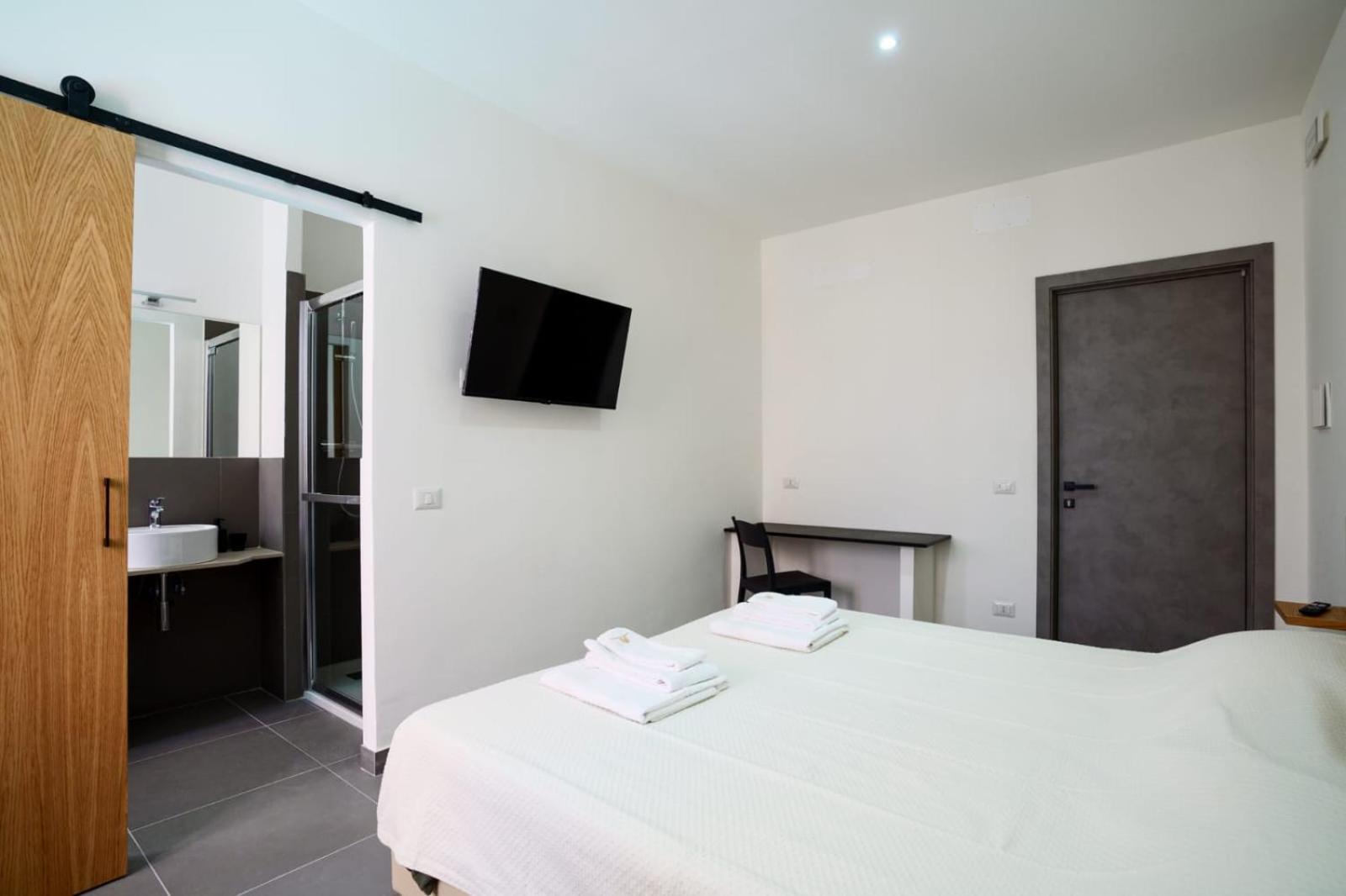 Camere Cavour 马切拉塔 外观 照片